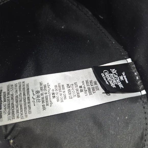 Heart-Shaped Nightmare Before Christmas Crossbody Bag - Picture 7 of 7